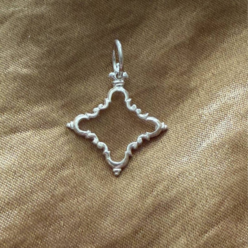 Colgante perfilado · Mediano · Plata 925